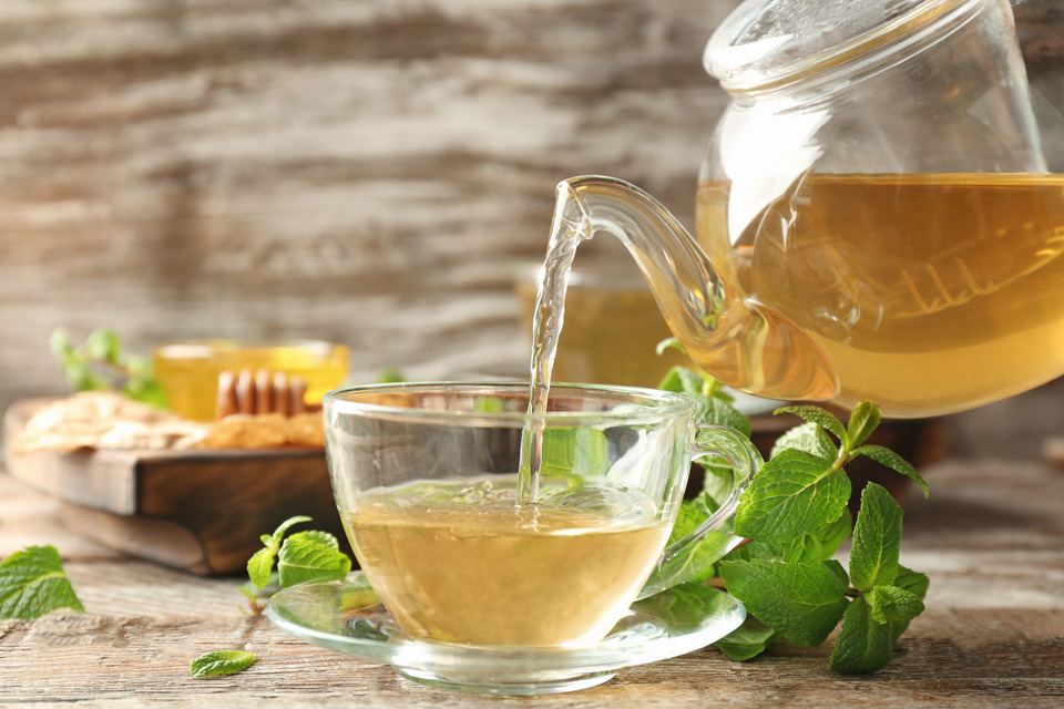 Лучший чай от стресса — из мяты, мелиссы и лаванды