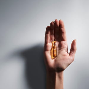 Концентрат для догляду за шкірою VICHY (Віши) Ліфтактив Гліко-С Спеціаліст нічний з ефектом пілінгу в ампулах по 2 мл 30 шт