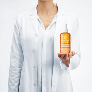 Спрей для обличчя та тіла VICHY (Віші) Капіталь Солей сонцезахисний водостійкий з бета-каротином що посилює засмагу SPF 50+ 200 мл