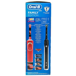 Зубна щітка електрична ORAL - B (Орал-бі) Braun Pro 700 & Kids Cars Family Edition