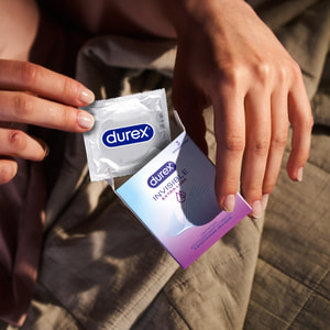 Презервативи латексні з силіконовою змазкою DUREX (Дюрекс) Invisible (Інвізібл) Extra Lube ультратонкі з додатковою змазкою 3 шт