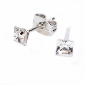 Сережки DR.BIJU (Доктор Бижю) Квадрат 4,0 мм Кришталь 1 пара
