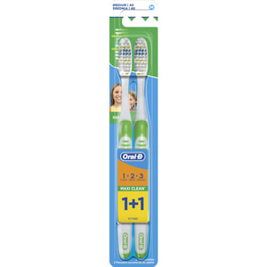 Зубная щетка ORAL-B (Орал-би) 3-Effect Maxi Clean (3-Эффект макси клиан) 40 средней жесткости 2 шт