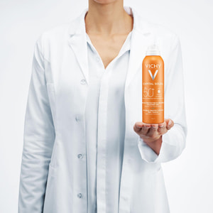 Аэрозоль солнцезащитный VICHY (Виши) Капиталь Cолей невидимый увлажняющий SPF 50 200 мл