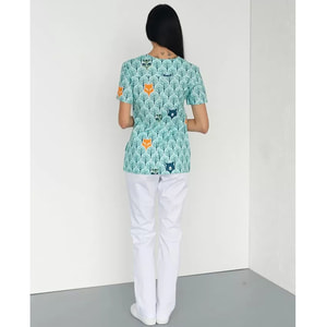 Костюм медичний жіночий з принтом Топаз Лісові звірята колір білий розмір 48