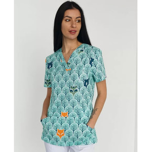 Костюм медичний жіночий з принтом Топаз Лісові звірята колір білий розмір 48