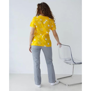 Костюм медичний з принтом Топаз Корона жовтий жіночий розмір 44