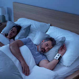 Вимірювач (тонометр) артеріального тиску Omron (Омрон) модель Nightview (НЕМ-9601T-E3) автоматичний