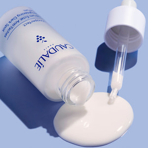 Сыворотка для лица CAUDALIE (Кадали) Vinoperfect (Виноперфект) сияющая для коррекции цвета лица 30 мл