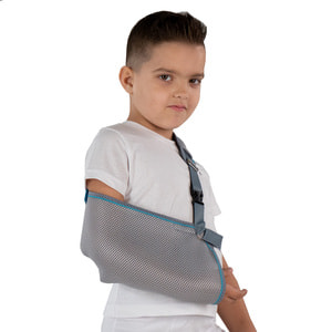 Бандаж-поддерживатель руки Торговый Дом Алком модель 3004 kids детский повязка косынка размер 1